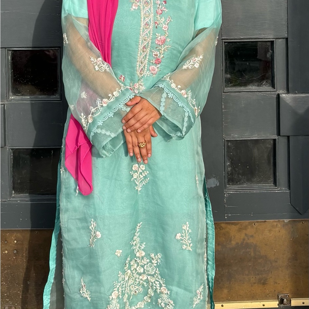 Elegant Mint Green Embroidered Women’s Kurta with Pink Dupatta